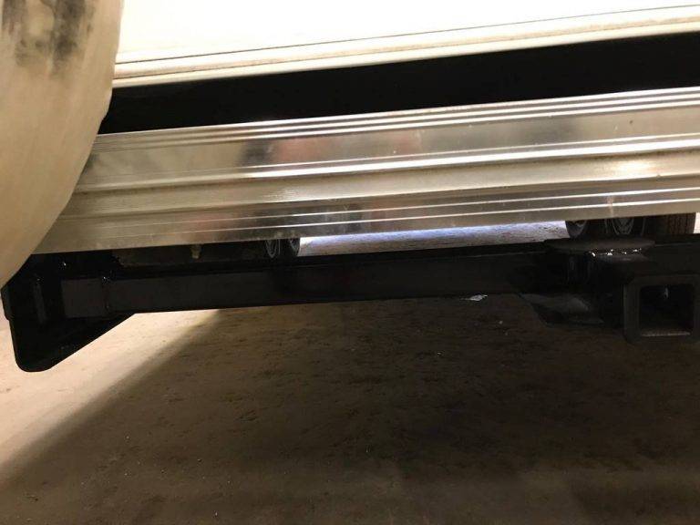 Custom Hitch 5th Wheel Install in Edmonton, Alberta